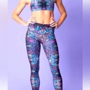 🆕 🆕 Niyama Sol barefoot leggings